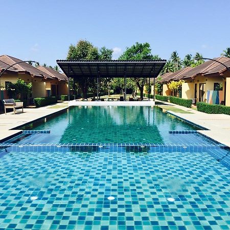 Green Adamas Resort 춤폰 외부 사진